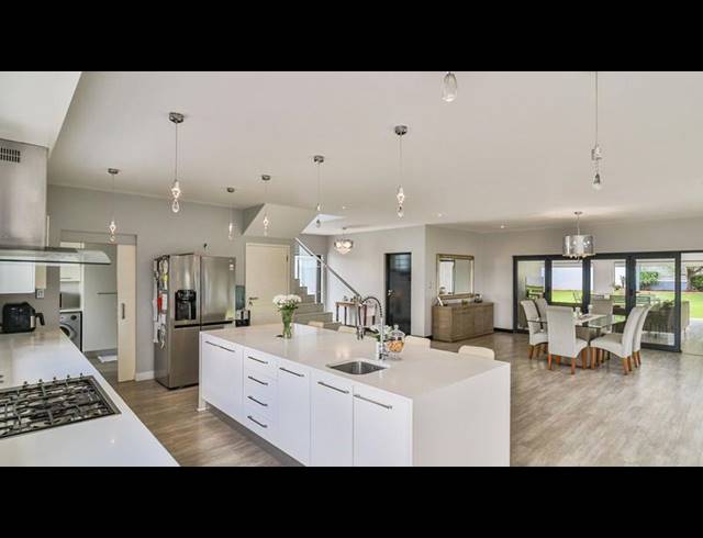 4 BEDROOM HOUSE FOR SALE IN MIDSTREAM RIDGE